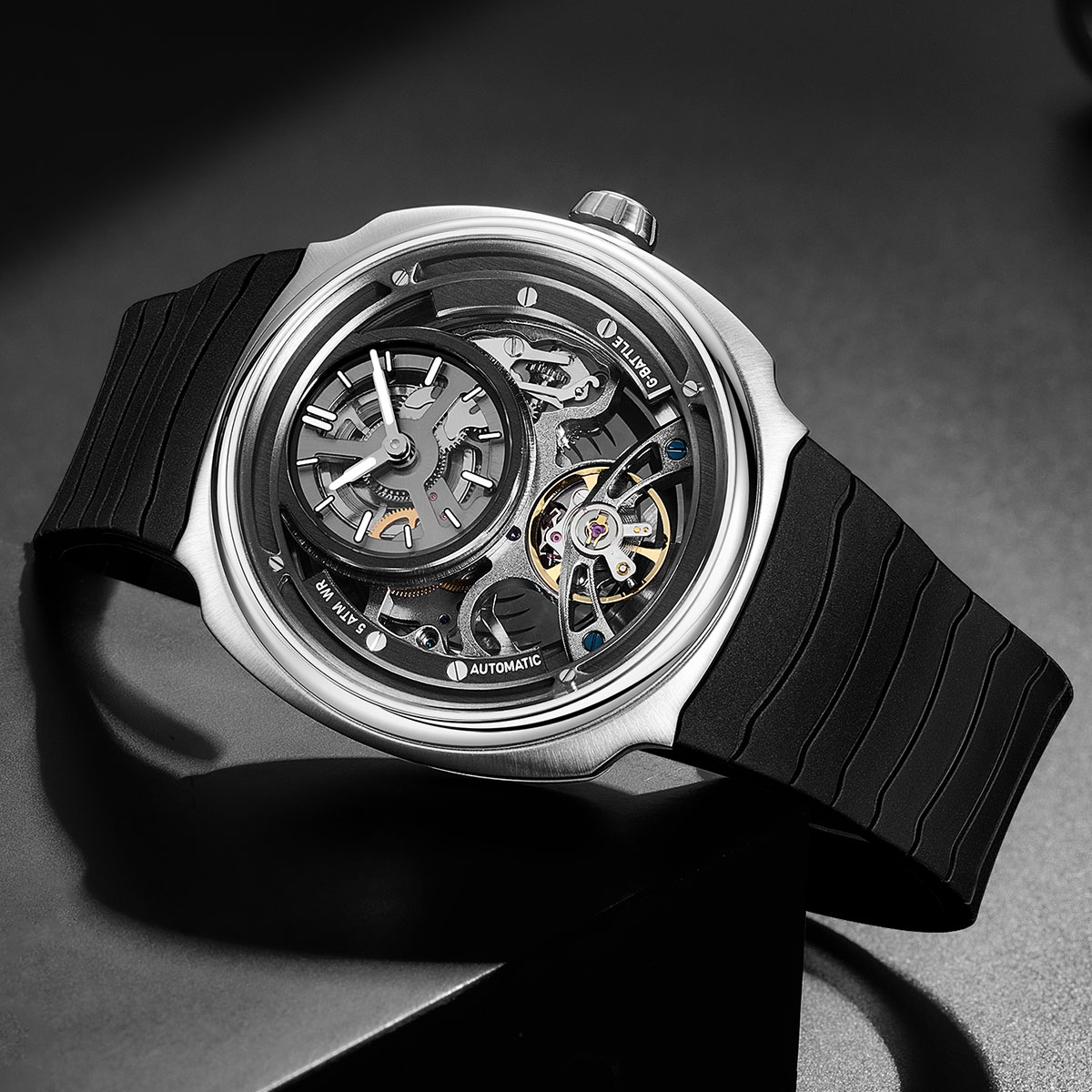 Büyük Kadranlı İskelet Mekanik - Luxury Watch Hublot incelemesi ve fiyatı