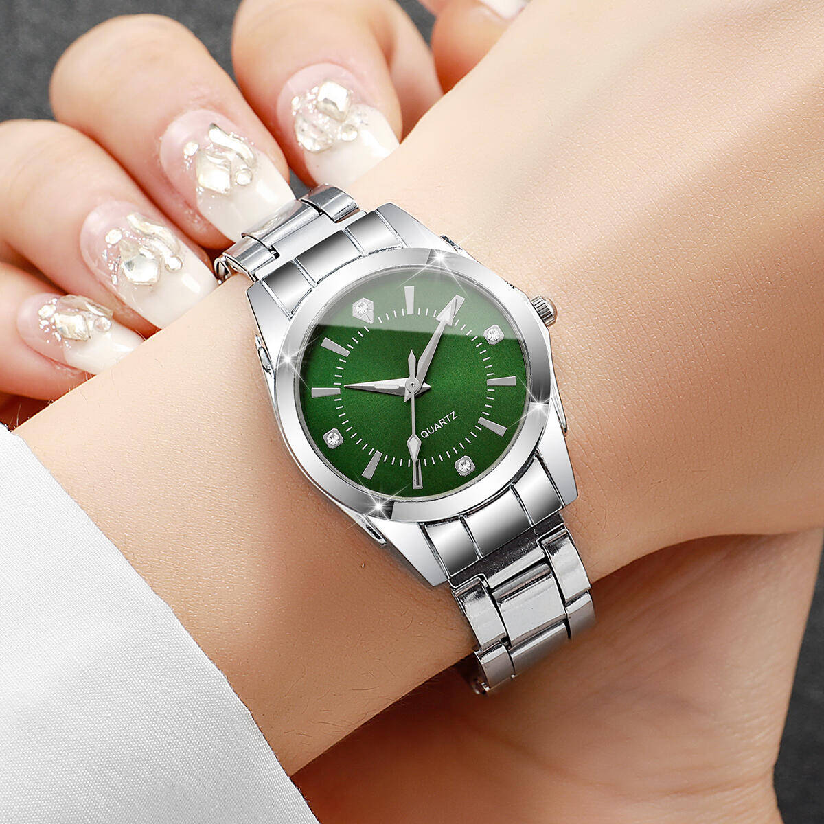 Lüks Rhinestone Kadın Saatler  - Luxury Watch Holder incelemesi ve fiyatı