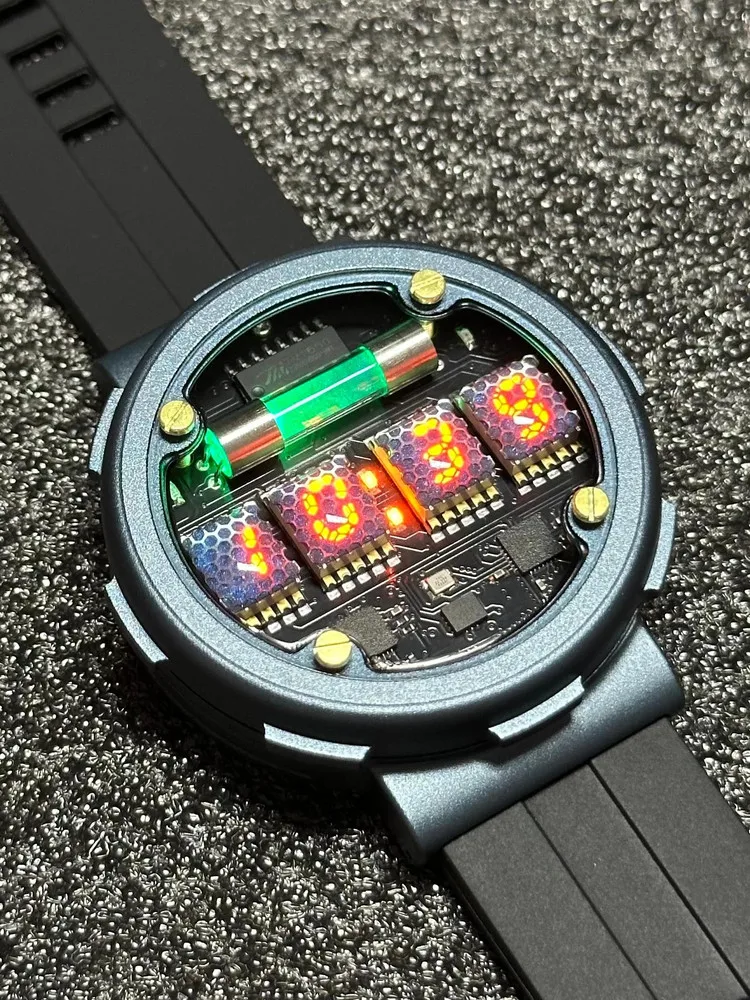 Retro Cyberpunk Nixie Tüp Saat - Luxury Watch Nice incelemesi ve fiyatı