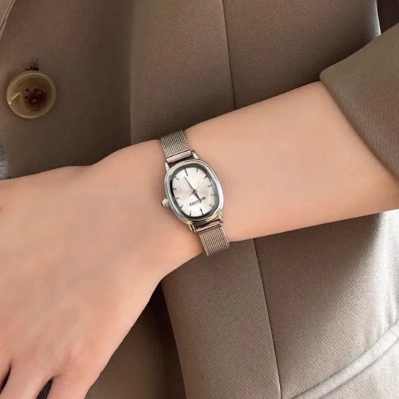 Küçük Oval Kadran Yeşil Izle B - Ladies Luxury Watch incelemesi ve fiyatı