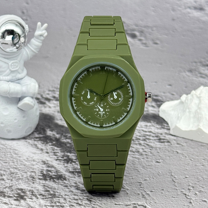 Ünlü Marka Sahte Üç Gözlü Kadr - Luxury Watch Name incelemesi ve fiyatı